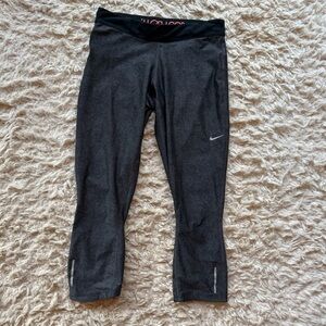 NIKE brand grey and black athletic leggings women’s size medium
